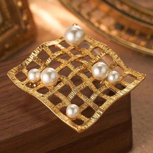 Gold-encrusted Pearl Geometric Brooch - Elegant Charme