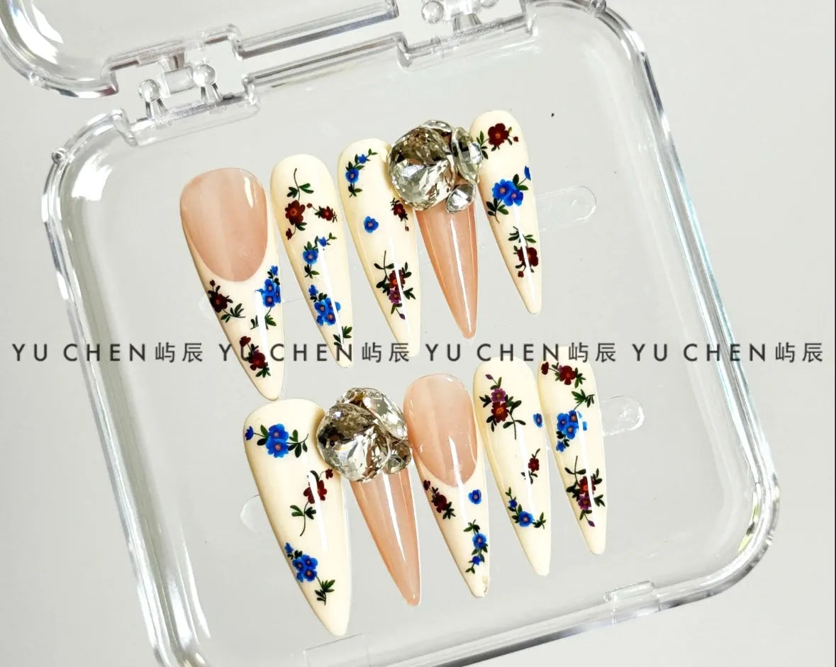 Floral Garden Nail - Elegant Charme