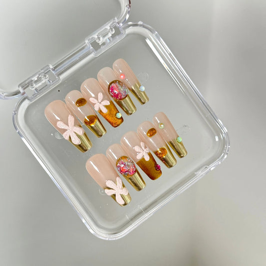 Gilded Petal Nail - Elegant Charme