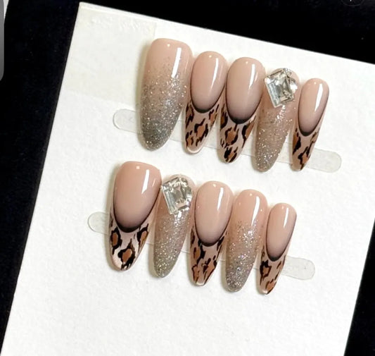 Wild Elegance Nail - Elegant Charme