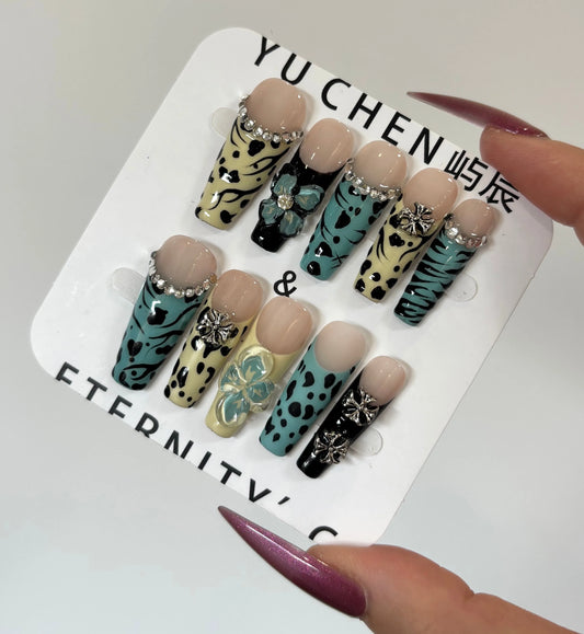 Wild Glam Animal Print Nail - Elegant Charme